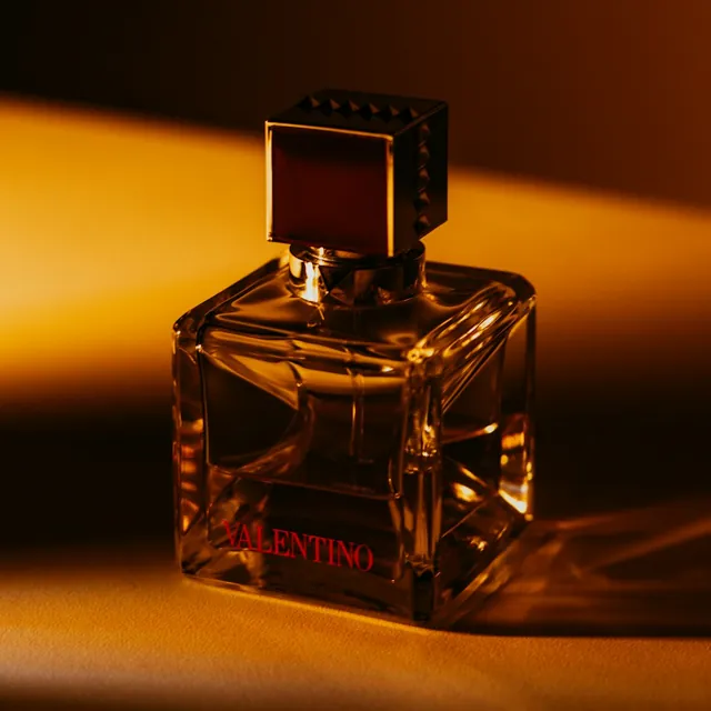 Valentino Voce Viva perfume bottle
